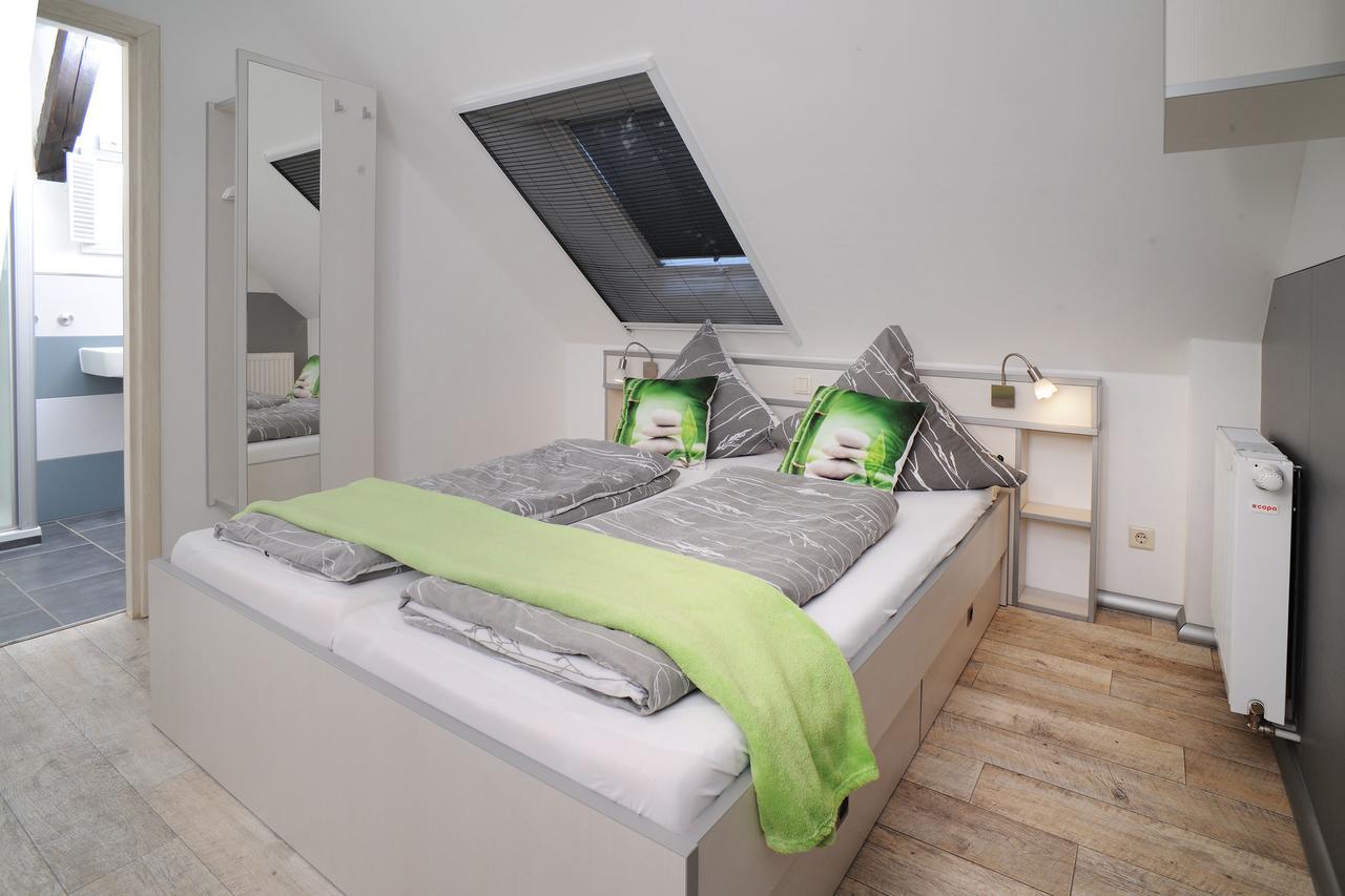 Gutshof Zum Adlernest Hotel Arnsnesta Kültér fotó